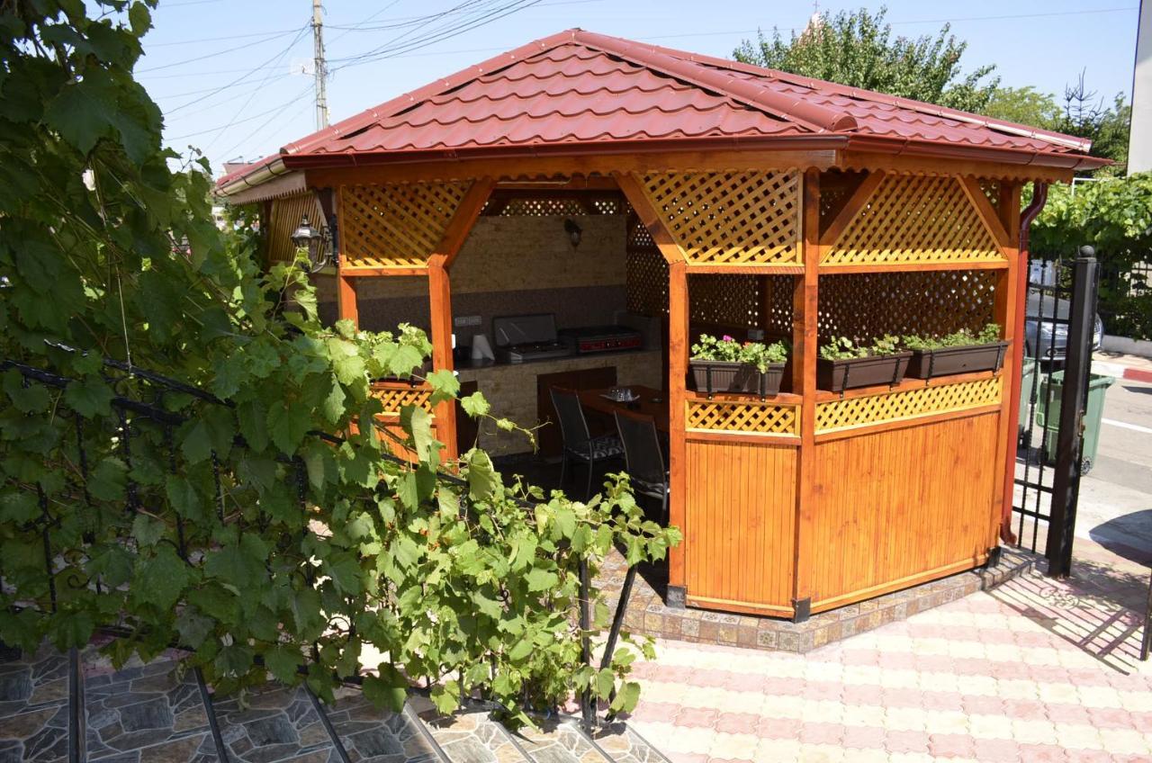 Casa Sarofin Hotel Costinesti Ngoại thất bức ảnh
